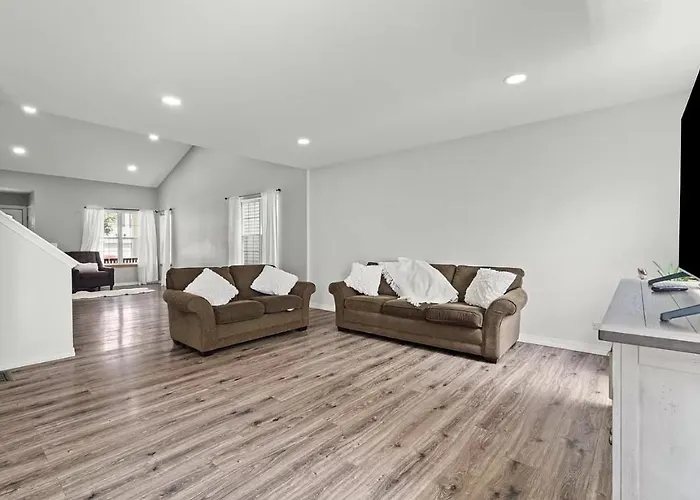 3br Secret Gem *